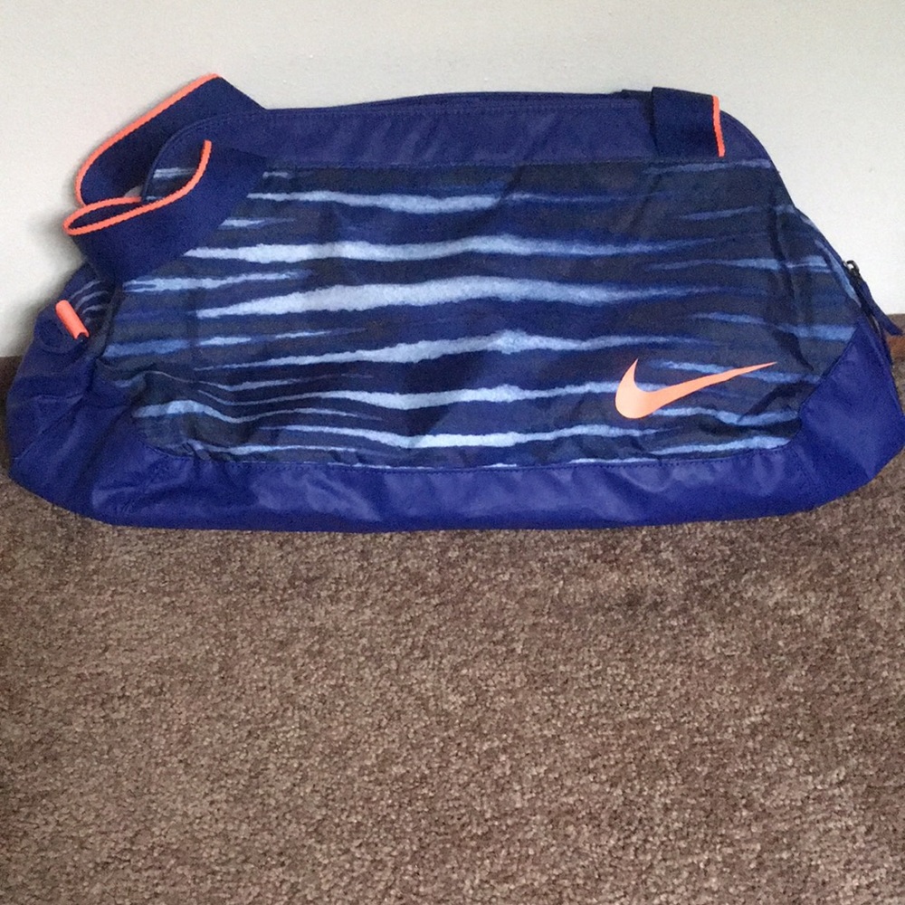 Nike duffle bag